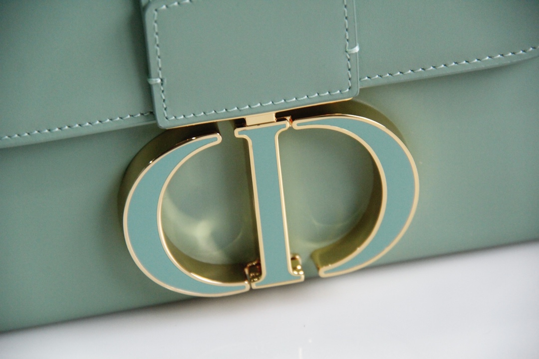 30 Montaigne Box Bag Light Green Box Calfskin